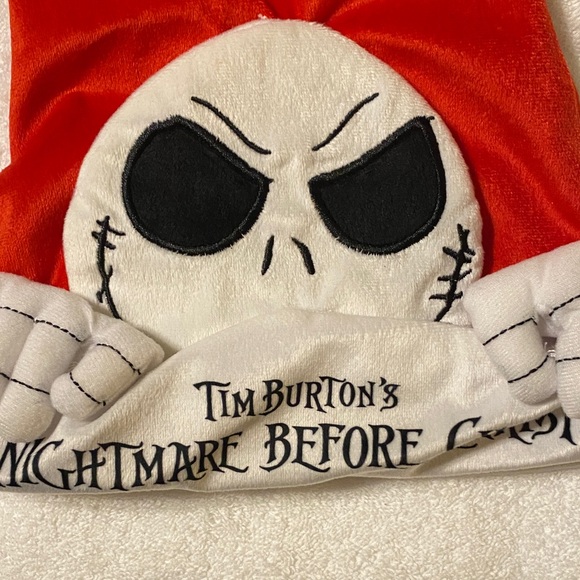 Tim Burton's The Nightmare Before Christmas Santa Hat - Picture 3 of 4